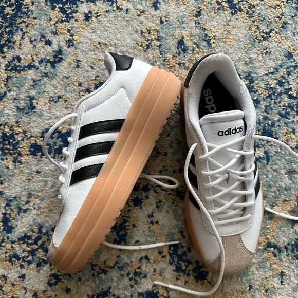 Adidas Women's VL COURT BOLD SHOES - Picture 3 of 5